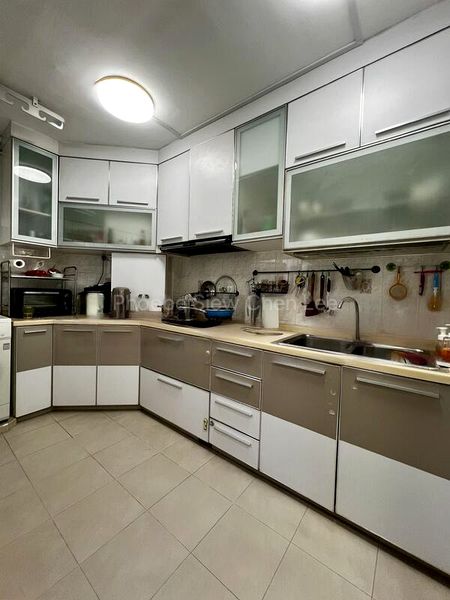 5 Room (5I) HDB for Sale in  584 Woodlands Drive 16 - Image 3
